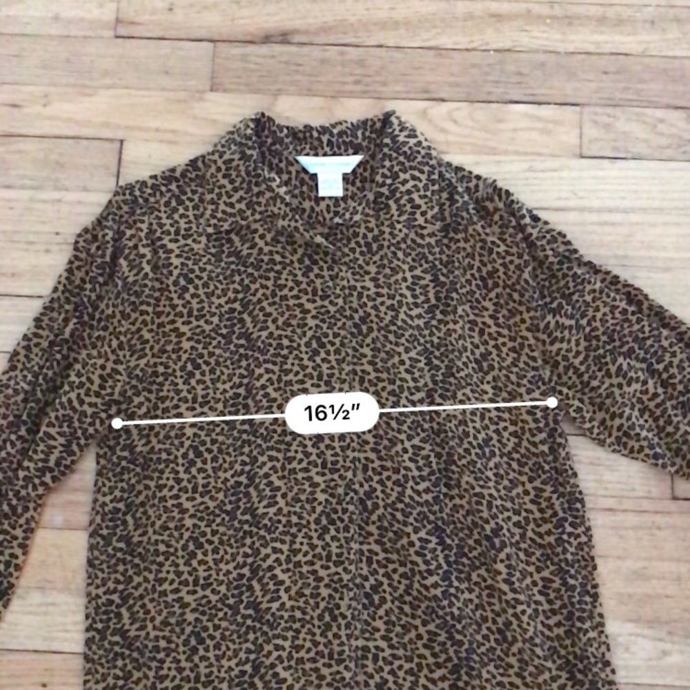 !!SOLD!!On Trend Leopard Print Silk Blouse - Picture 6 of 8
